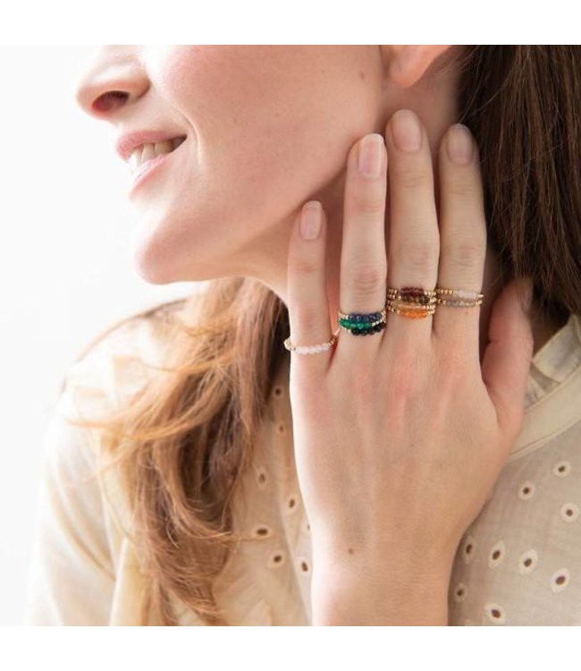 A BEAUTIFUL STORY •• Ring Beauty GC Labradorite M/L from De Groene Knoop