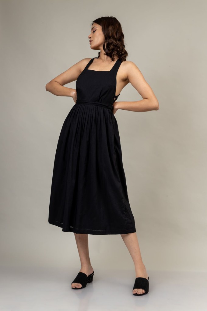 Julia Black Dress from Doodlage
