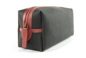 Medium Washbag from Elvis & Kresse