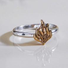 Zilveren ring met bronzen vlam via Fairy Positron