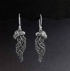 Zilveren oorbellen kwal (hangers) via Fairy Positron