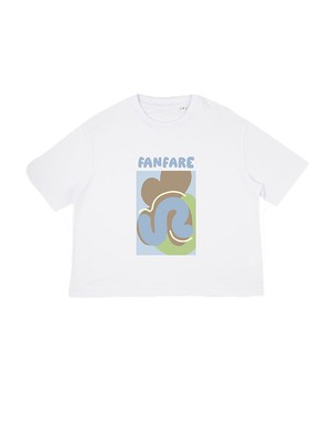 100% GOTs Certified Organic Cotton T-shirt with Elle Guest Print from Fanfare Label