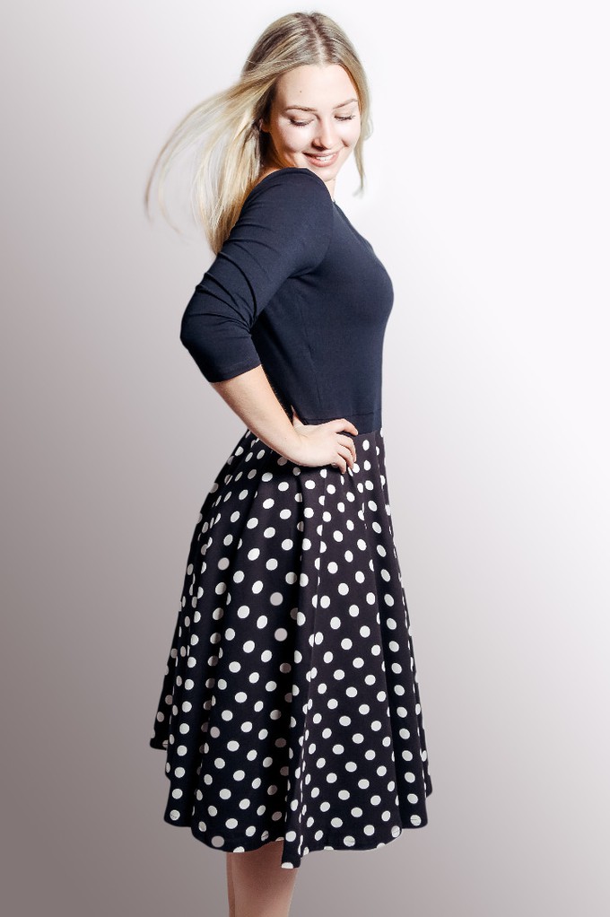 Organic dress Vrida, black / white dots from Frija Omina