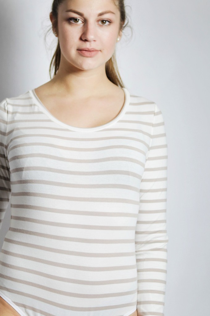 Bio Body Langli; white / black stripes from Frija Omina