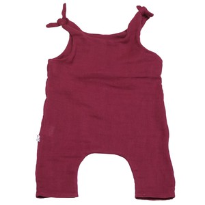 Baby romper from organic muslin berry (red) from Frija Omina