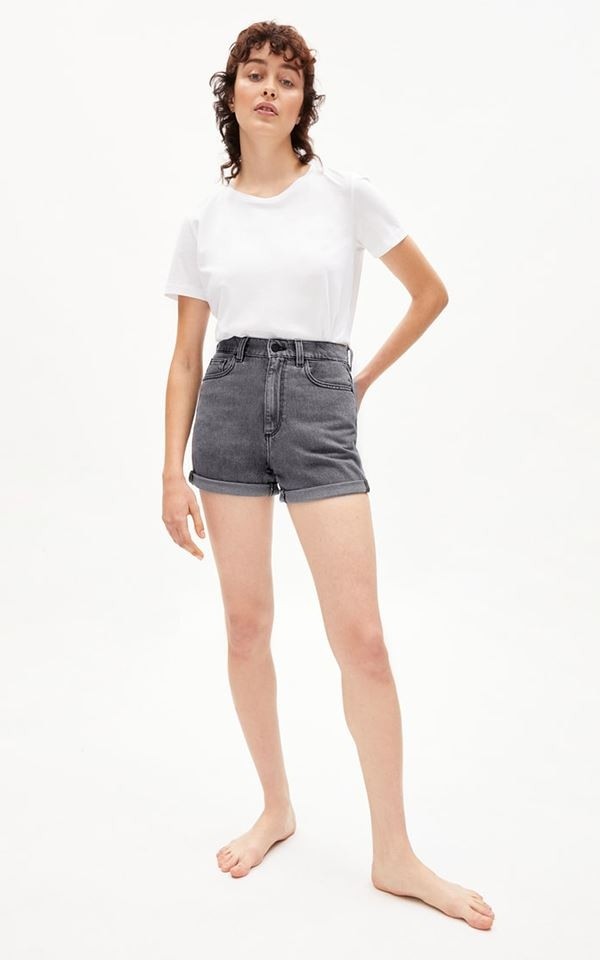 Shorts Silvaa from Het Faire Oosten