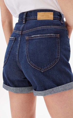 Shorts Silvaa from Het Faire Oosten