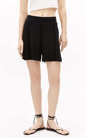 Shorts Aarezu from Het Faire Oosten