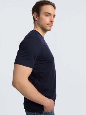 T-shirt mannen from Honest Basics