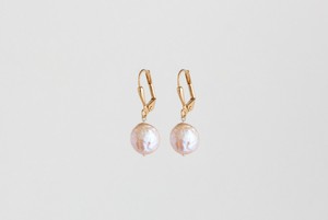 Coin pearl earrings | gold plated from Julia Otilia