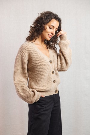 Baby alpaca knit cardigan Arequipa sand from Jyoti - Fair Works