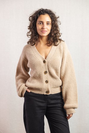 Baby alpaca knit cardigan Arequipa sand from Jyoti - Fair Works