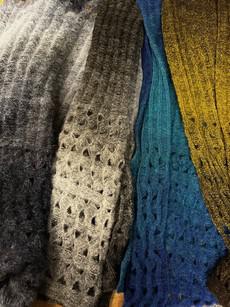 Kantsjaal via Knits For Your Inspiration