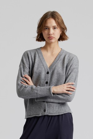 BINKY Cashmere Cardigan - Grey from KOMODO