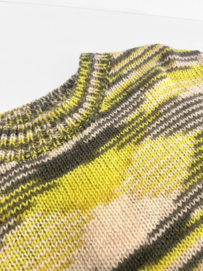 TEMURA Handknit Wool Jumper - Green from KOMODO