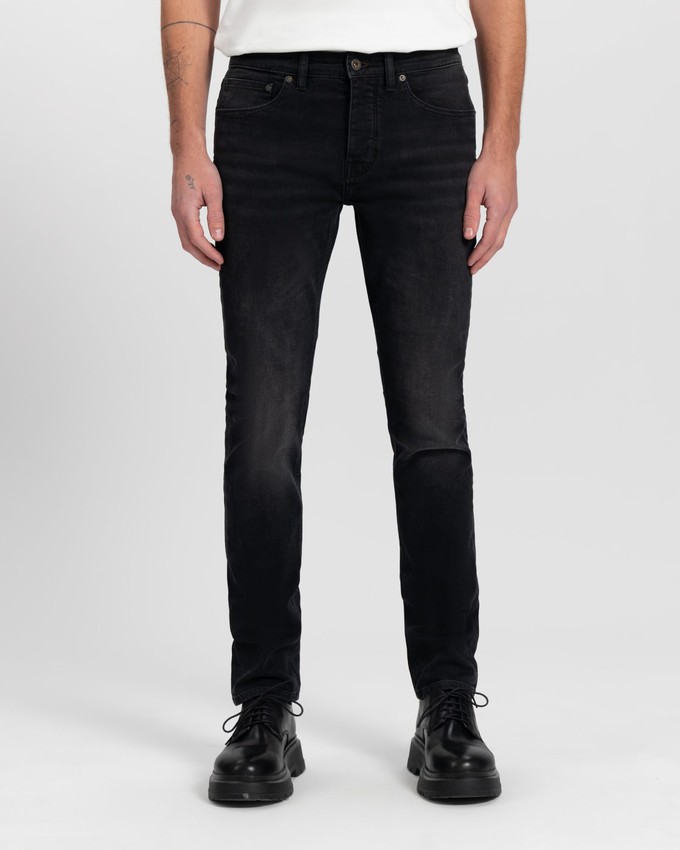 Jamie Slim Worn in Black from Kuyichi