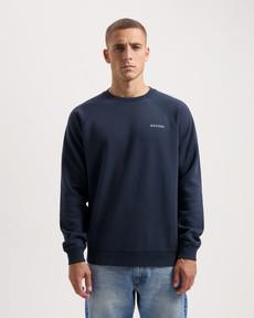 Randy Raglan Sweater via Kuyichi