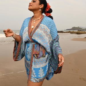 If Saris Could Talk Kimono- 60s Siren from Loft & Daughter