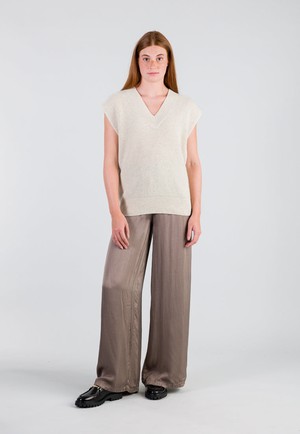 SOFT V-NECK SPENCER | Ecru from Loop.a life