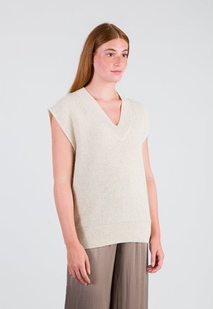 SOFT V-NECK SPENCER | Ecru from Loop.a life