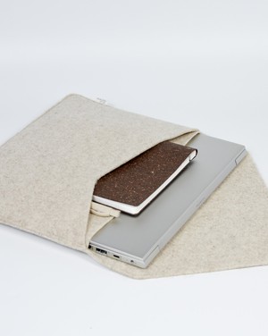 Laptophoes MARO - Beige from MADE out of