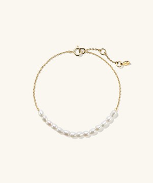 Tiny Pearl Bracelet from Mejuri