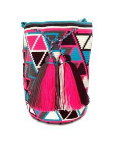 Mochila Wayuu bag Large - unieke zomerse crossbody tas via MoreThanHip