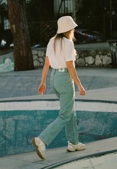 Relax Rose Cropped - Atlantic via Mud Jeans