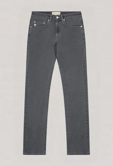 Faye Straight - O3 Grey via Mud Jeans