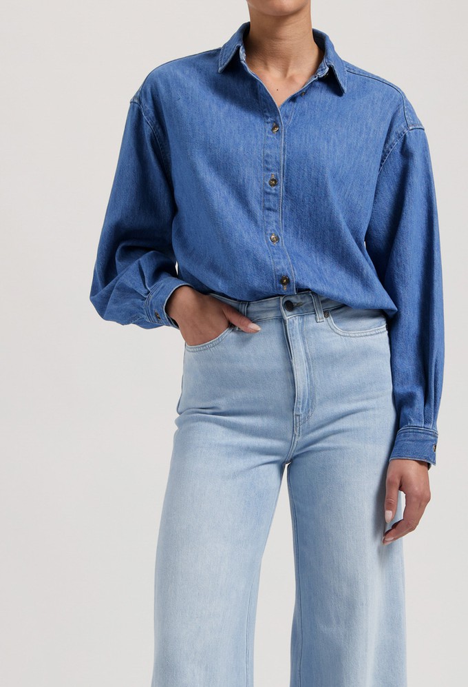 Reese Denim Shirt - Medium Stone from Mud Jeans