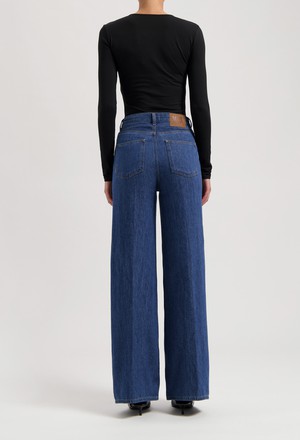 Sara High Loose Flow - Stone Indigo from Mud Jeans