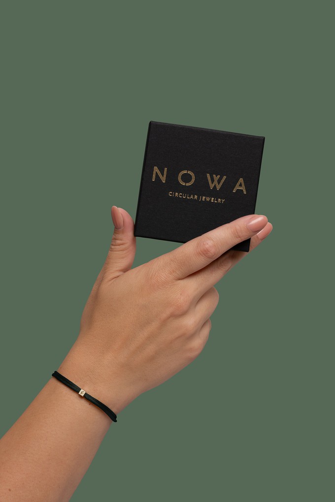 Recharge yourself armband goud from Nowa