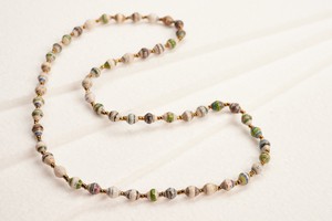 Long, fine chain with paper beads "Acholi Malaika" from PEARLS OF AFRICA