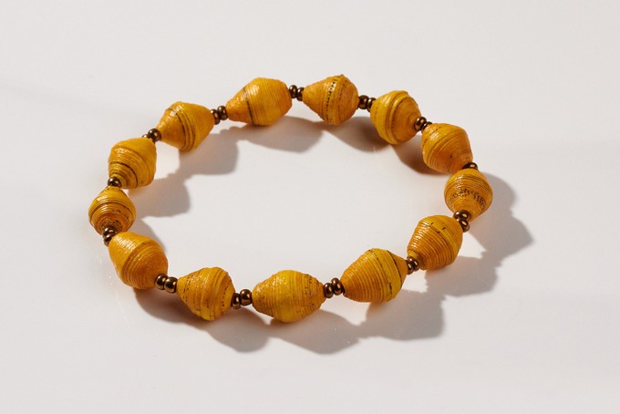 Paper bead bracelet "Africa 1 Row" from PEARLS OF AFRICA