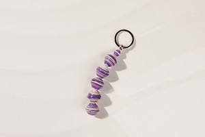 Keychain made of paper beads "Kumasi" from PEARLS OF AFRICA