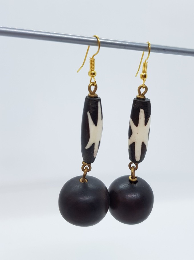 Noble pearl earrings made of glass, stone, brass "Happy Marrakech" from PEARLS OF AFRICA