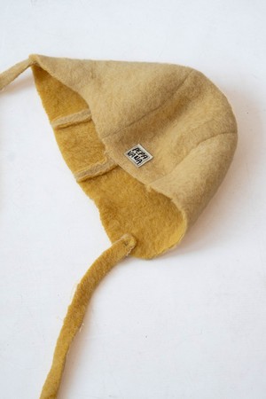 Yellow Bonnet with strings from Pepavana