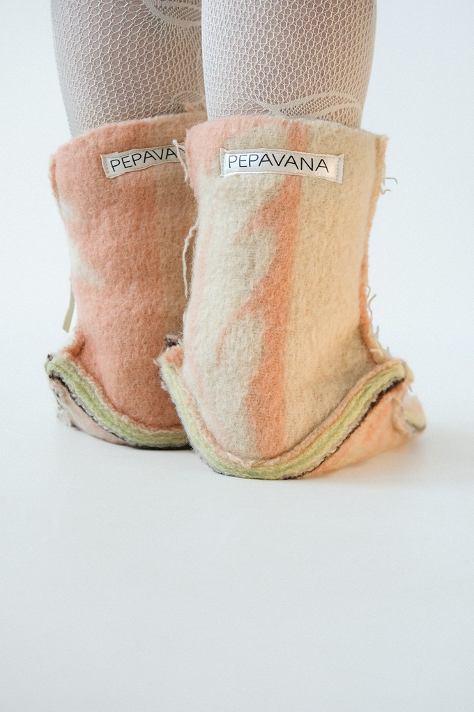 Slipper Boots Creamy Pink from Pepavana