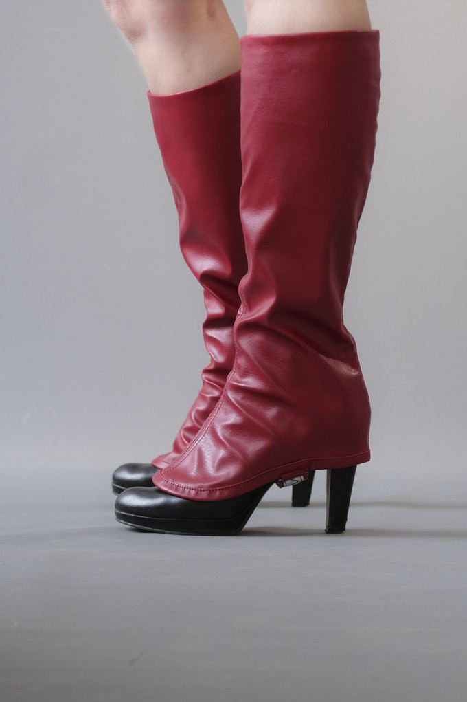 Fake leather gaiters from Pepavana