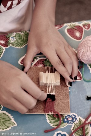 Loom set for DIY Elastic Wristband from Pepavana