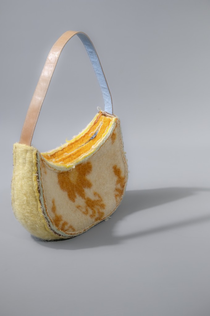 Curve Layers Shoulder Hand Bag from Pepavana