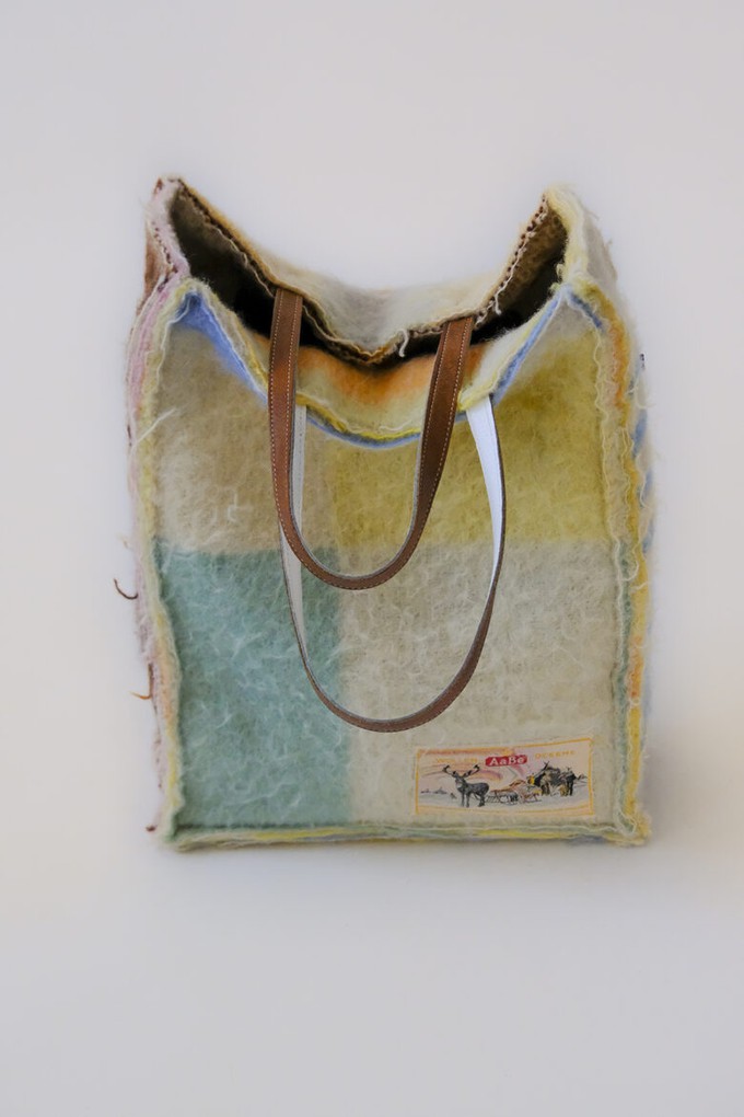 Aabe Layers Bag with original label from Pepavana