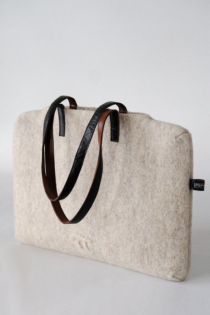 Turtleneck Shoulder bag from Pepavana