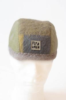 Dock Worker Beanie from mixed blankets via Pepavana