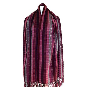 Scarf with fringes Maroon Pink - Mayan Design - Fairtrade from Quetzal Artisan