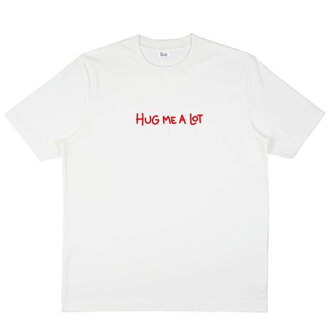 HUG ME T-SHIRT from RAIZ