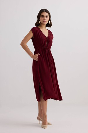 Deep V-neck Gathered Dress in Burgundy from Reistor