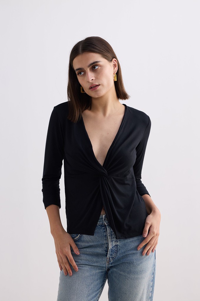 Twist Front Knit Shirt in Black from Reistor