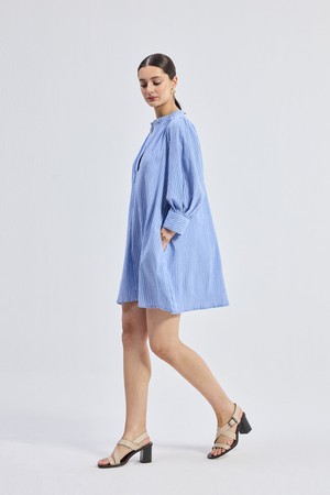 Oversized Tunic Dress with Optional Belt from Reistor