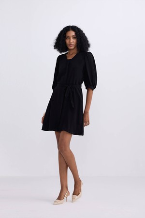 Short Dress with a Waist-tie in Black from Reistor